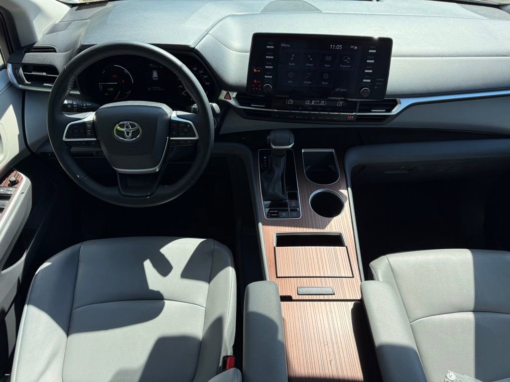 Certified 2023 Toyota Sienna XLE AWD/4WD image 22