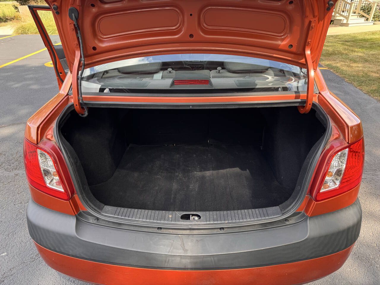 Used 2008 Kia Rio LX FWD image 11