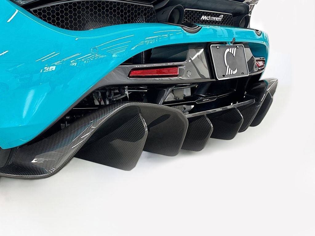 Used 2022 McLaren 720S Spider image 32