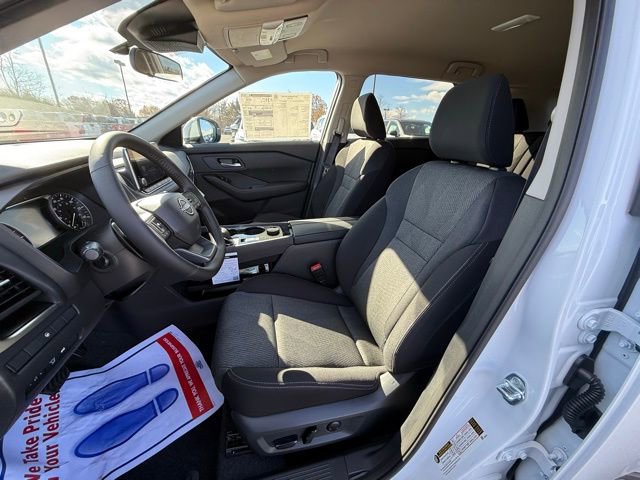 New 2026 Nissan Rogue SV w/ Cold Weather Package AWD/4WD image 12