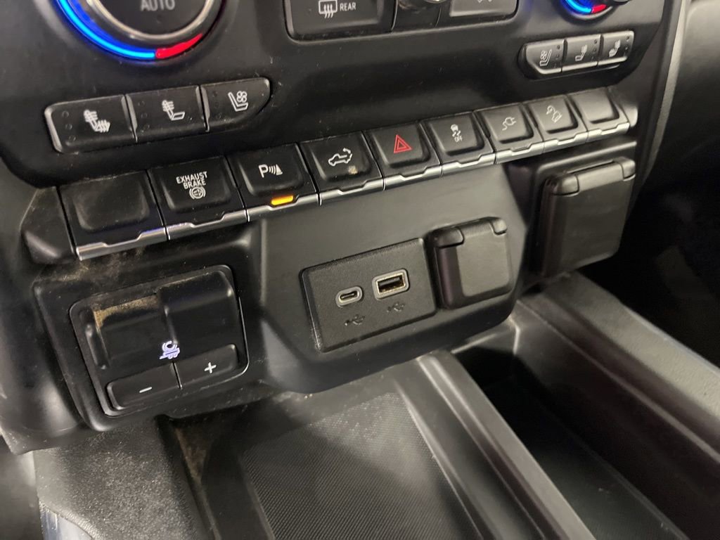 Used 2020 Chevrolet Silverado 2500 LTZ w/ LTZ Texas Edition image 28