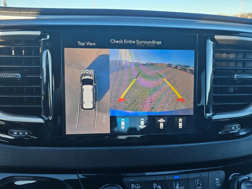 Used 2020 Chrysler Pacifica Touring-L w/ Advanced Safetytec Group image 20