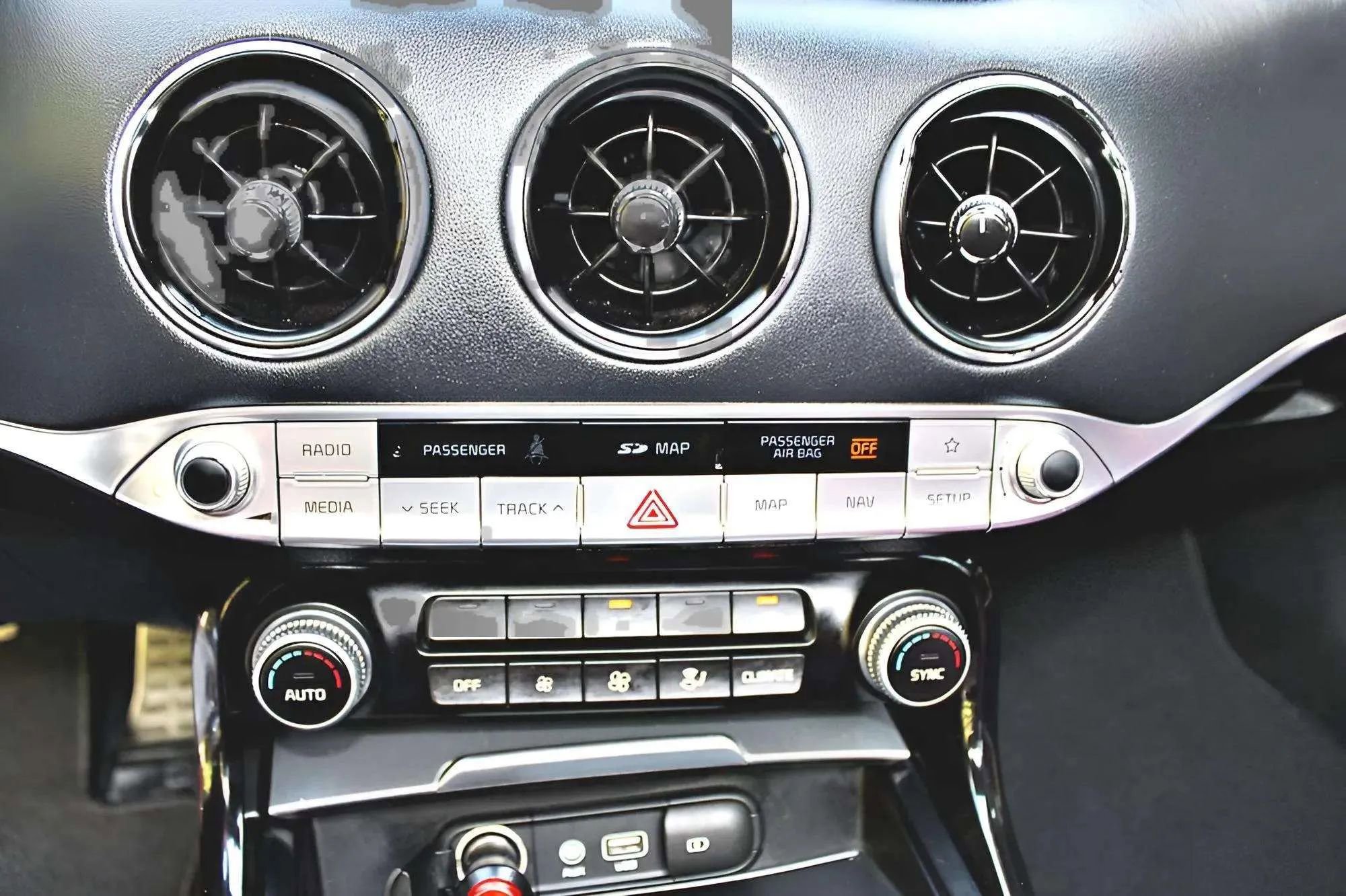 Used 2018 Kia Stinger GT2 image 19