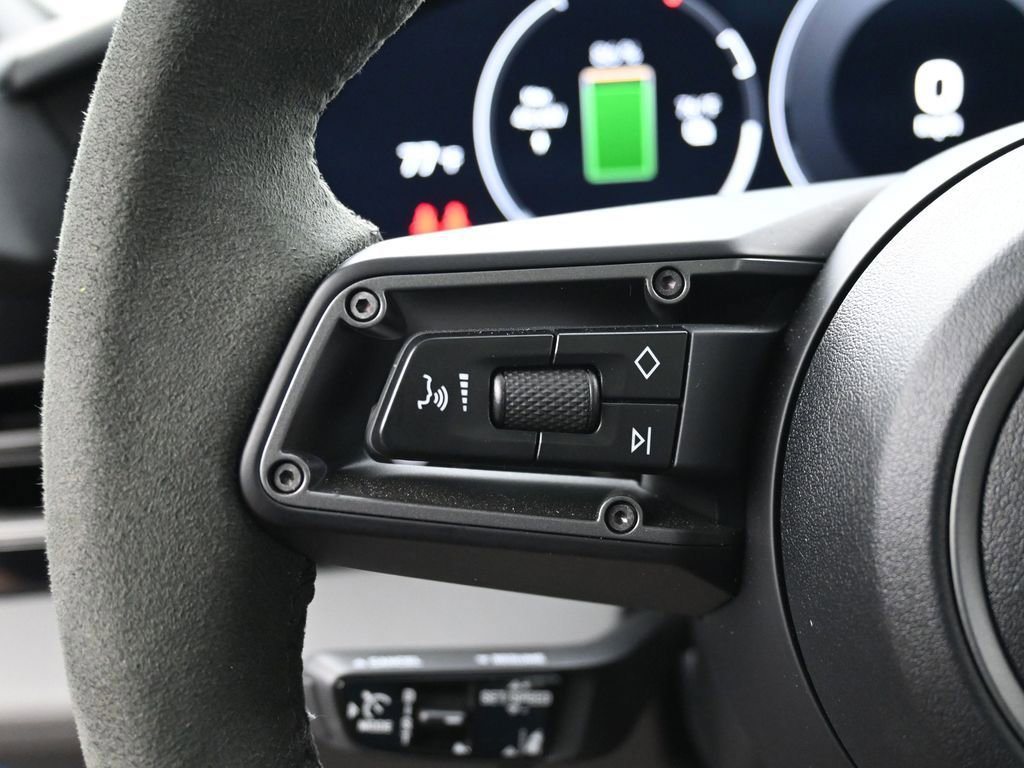 Certified 2025 Porsche Taycan 4S image 9