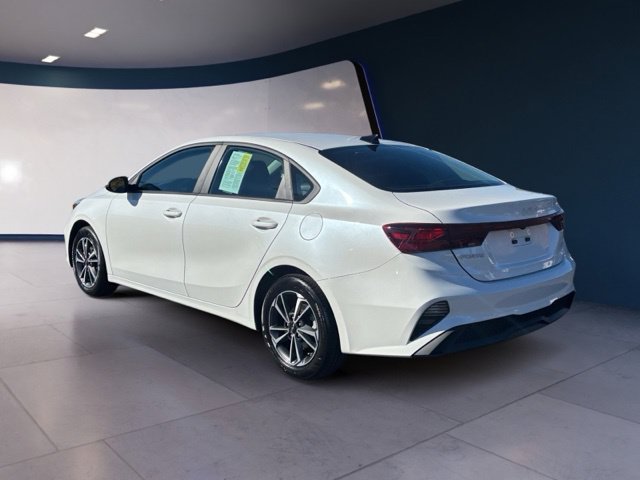 Certified 2023 Kia Forte LXS w/ LXS Technology Package FWD image 3