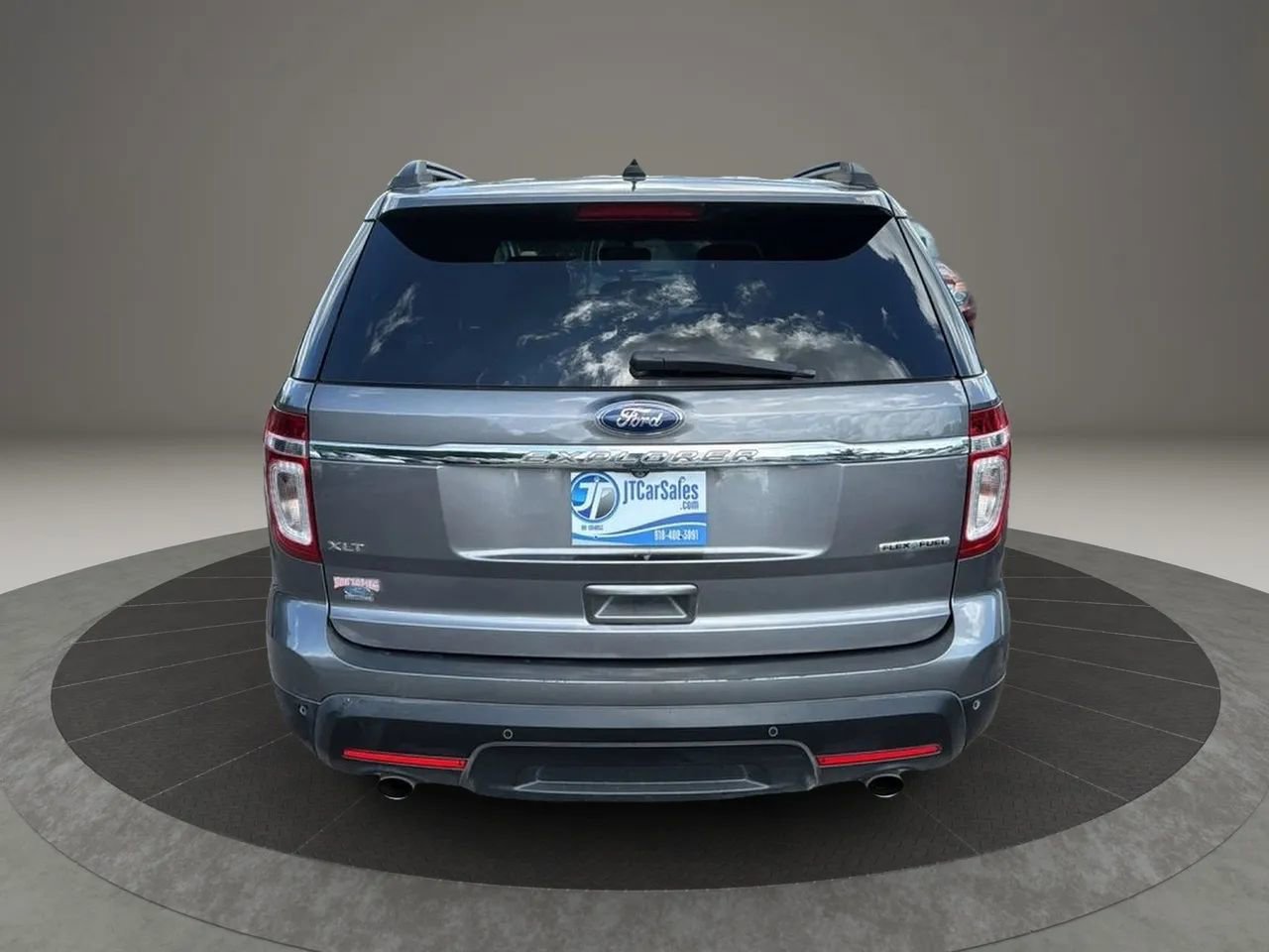 Used 2014 Ford Explorer XLT w/ Equipment Group 201A image 10