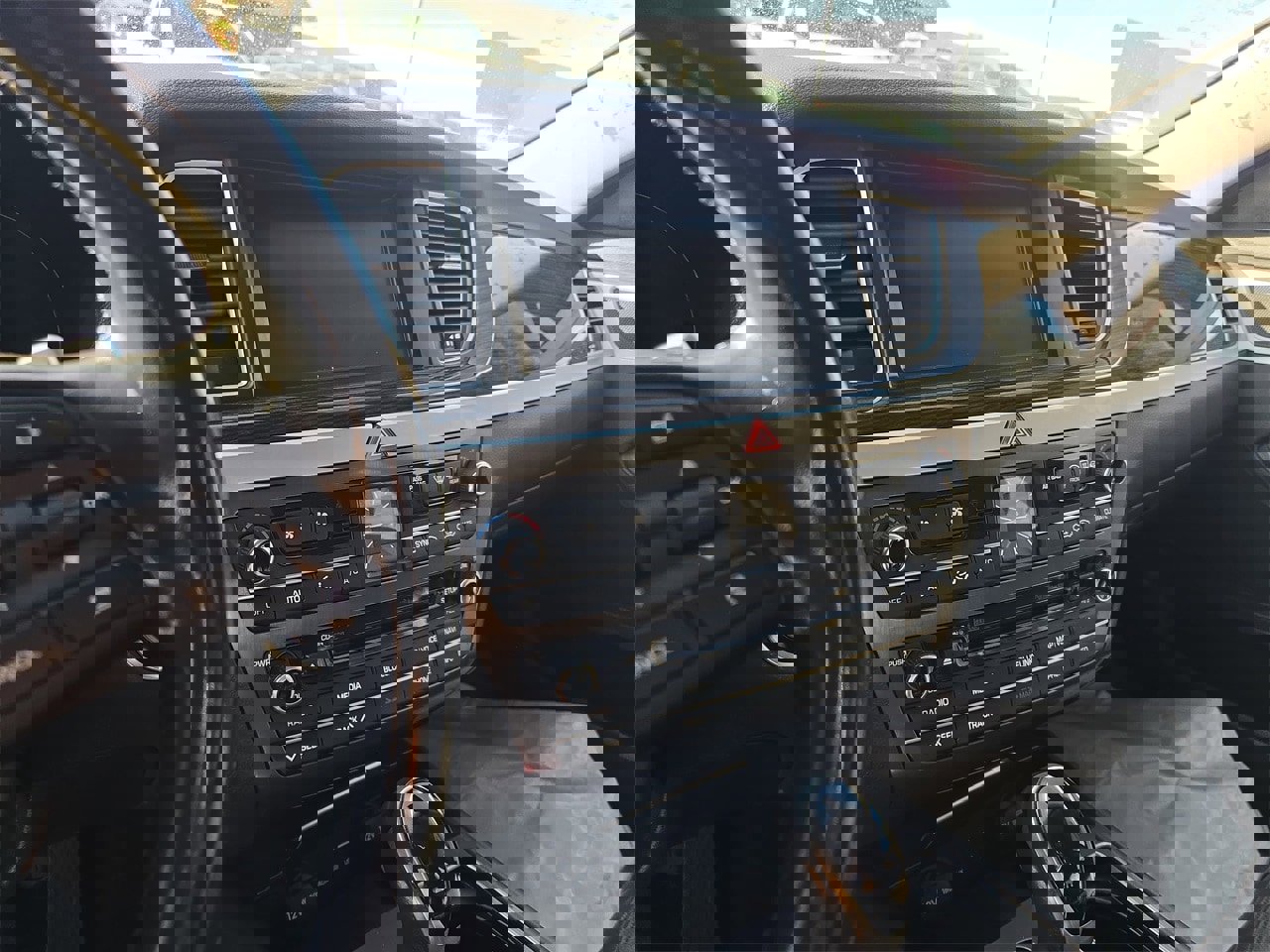 Used 2015 Hyundai Genesis 3.8 w/ Option Group 03 image 8