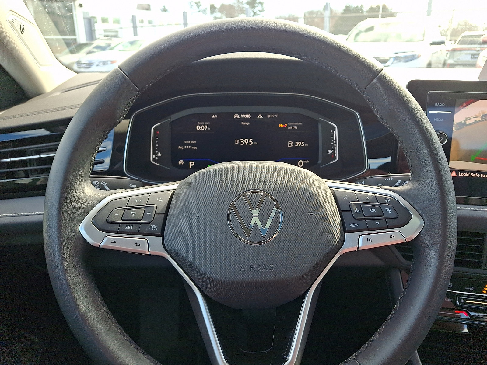 Certified 2025 Volkswagen Jetta SEL image 20