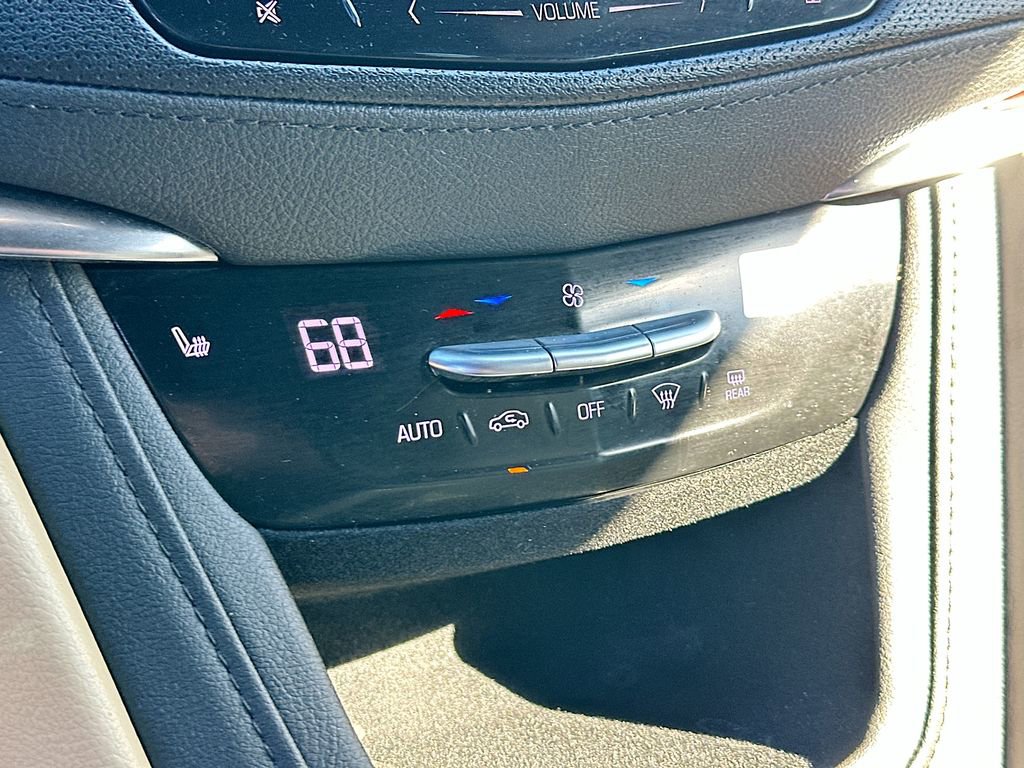 Used 2019 Cadillac XT5 Luxury image 16