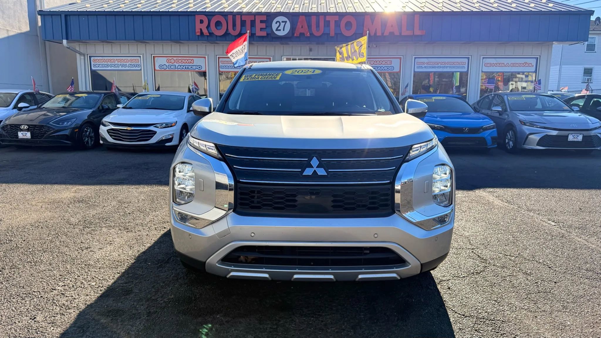 Used 2024 Mitsubishi Outlander Ralliart image 3