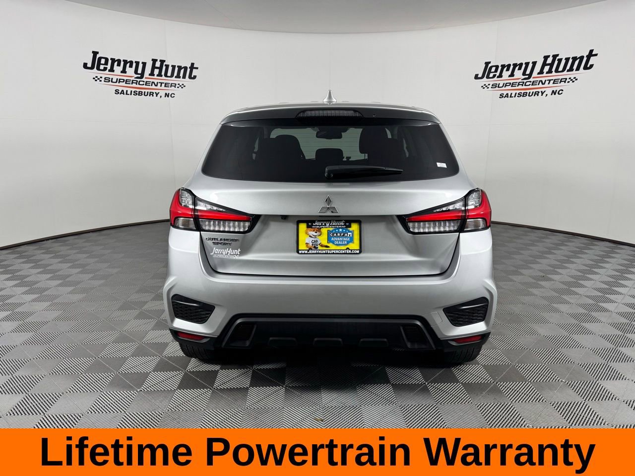 Used 2025 Mitsubishi Outlander Sport ES image 8