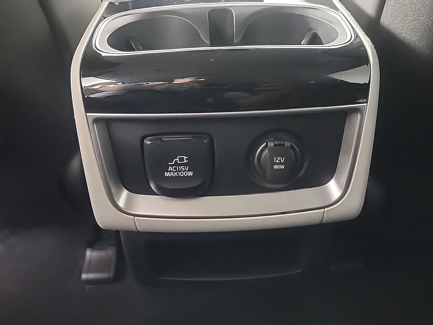 Used 2024 Kia Carnival SX image 25