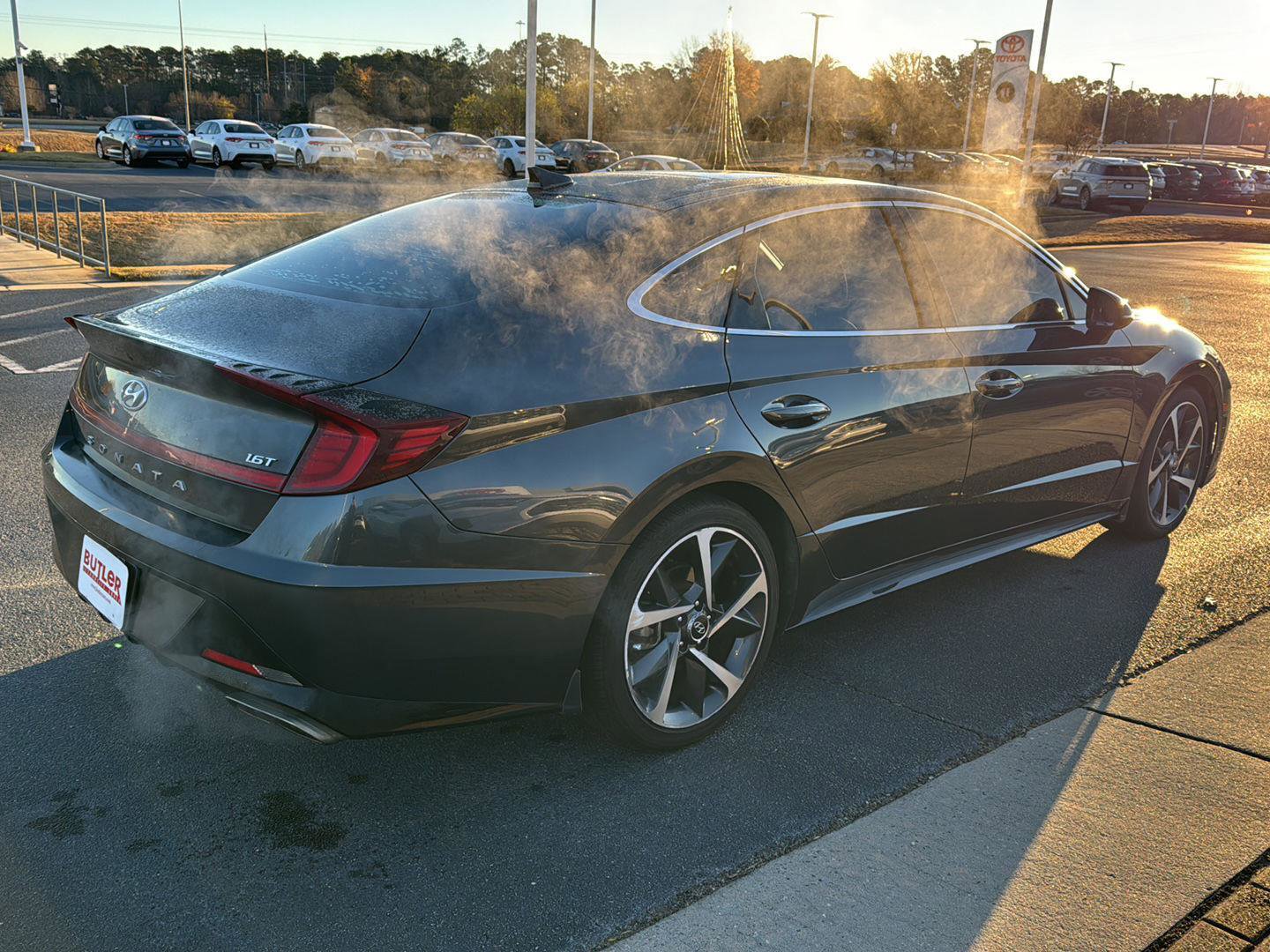 Used 2021 Hyundai Sonata SEL Plus w/ Tech Package image 5