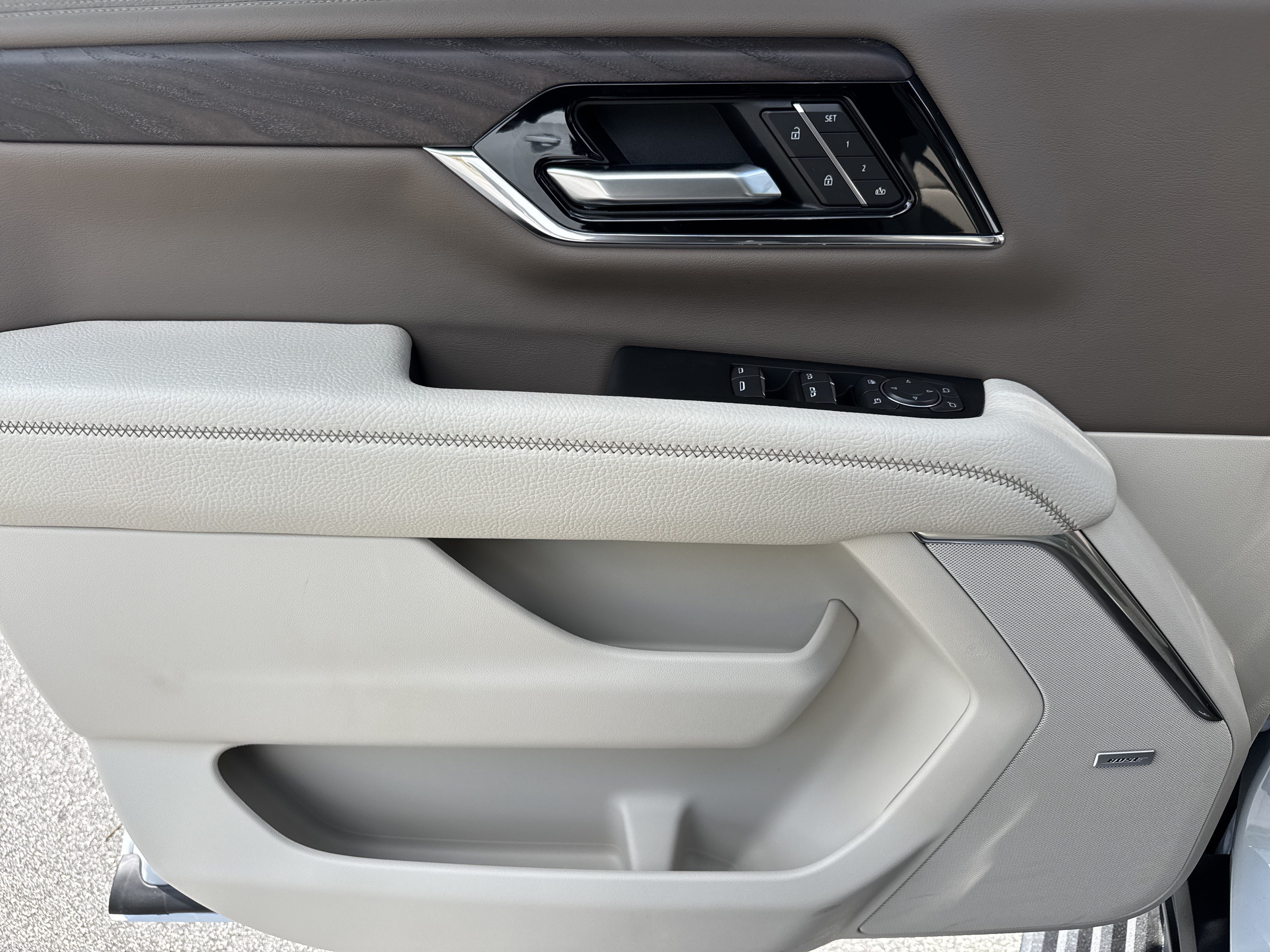 New 2026 GMC Yukon XL Denali w/ Denali Reserve Package RWD image 14