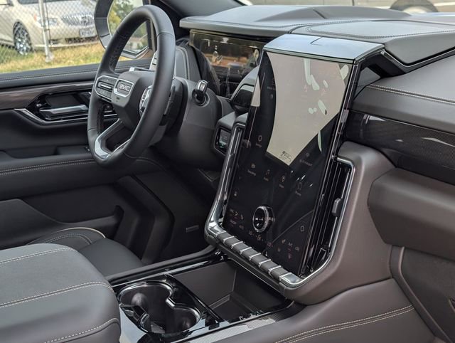 New 2026 GMC Yukon Elevation image 14