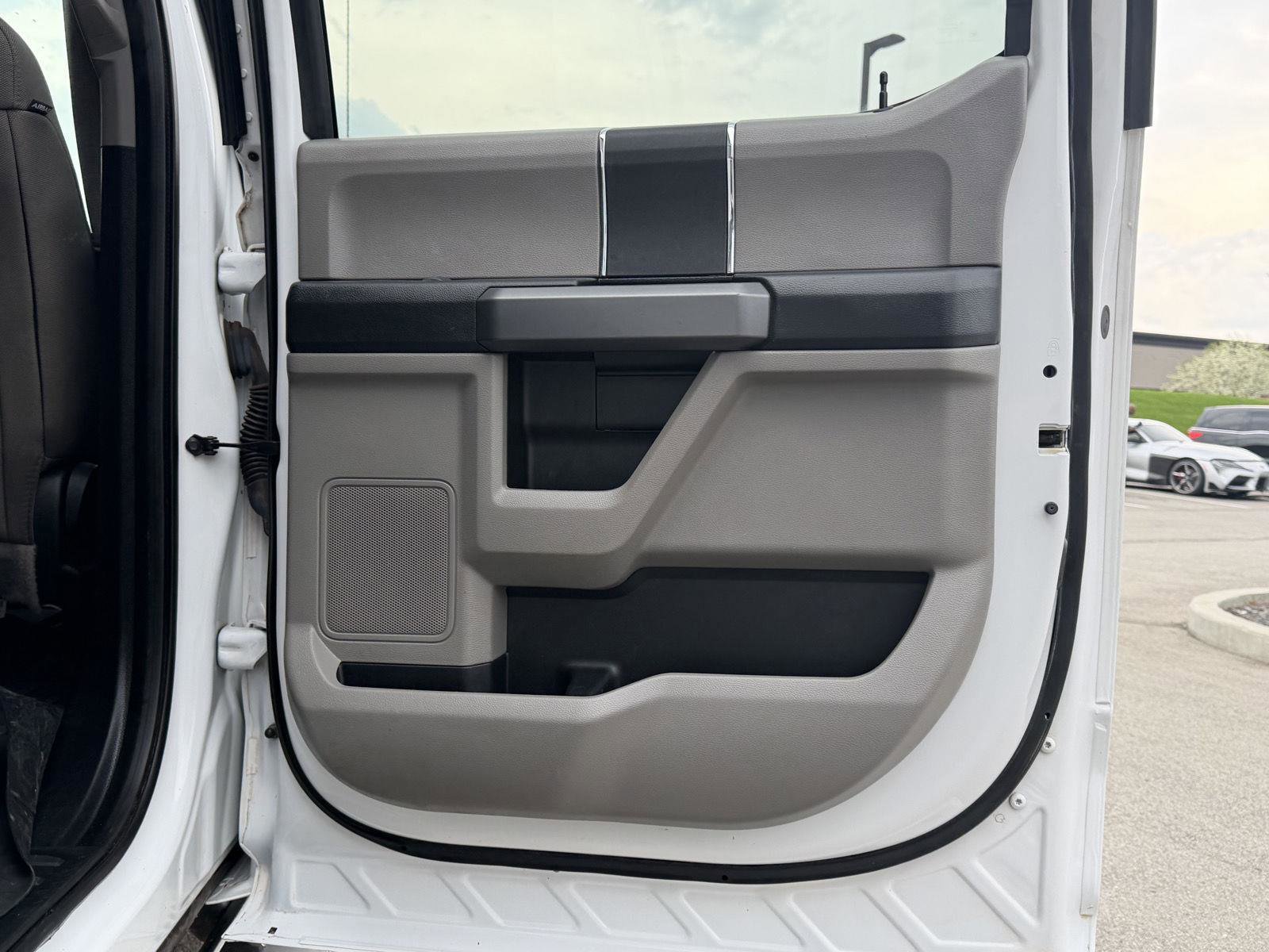 Used 2018 Ford F350 XLT image 47