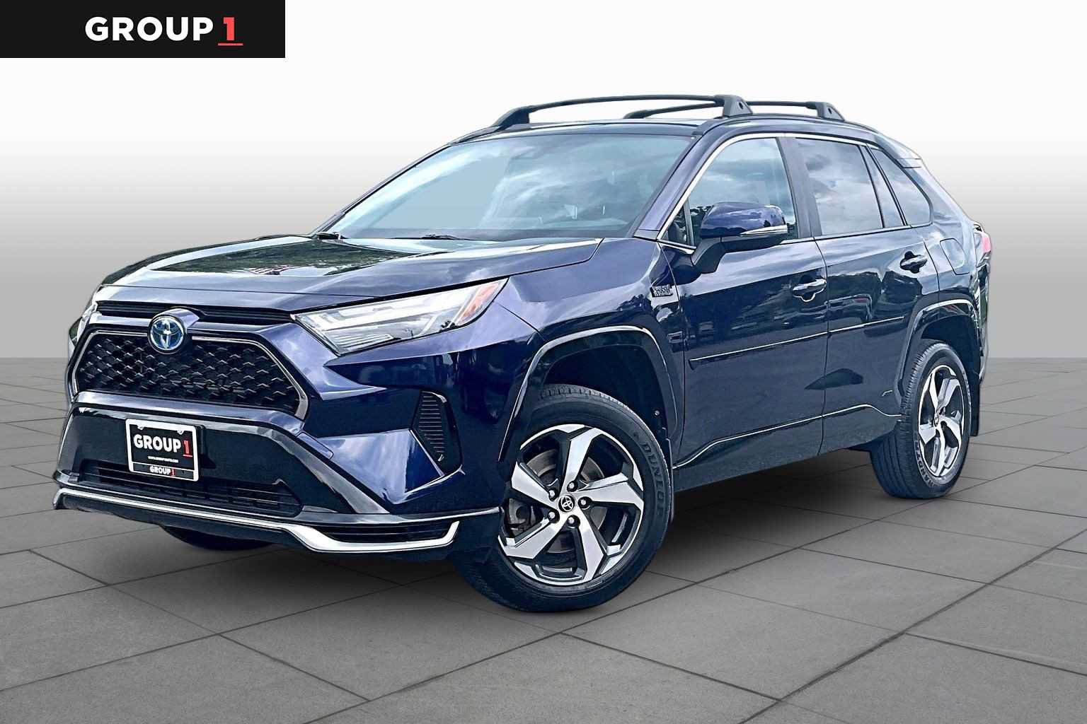 Used 2023 Toyota RAV4 SE w/ Weather & Moonroof Package AWD/4WD video 1