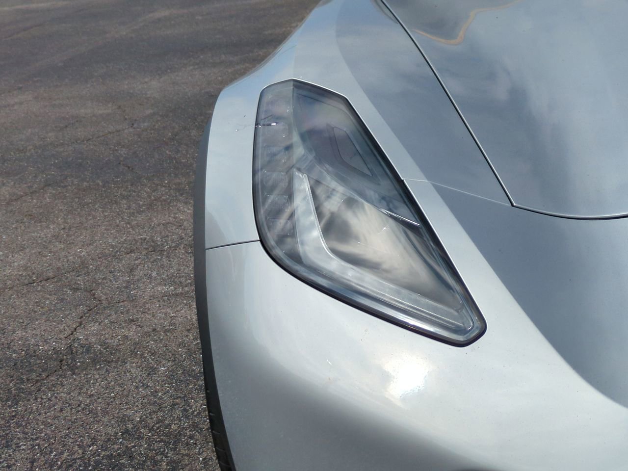 Used 2019 Chevrolet Corvette Grand Sport w/ Carbon Flash Badge Package RWD image 10