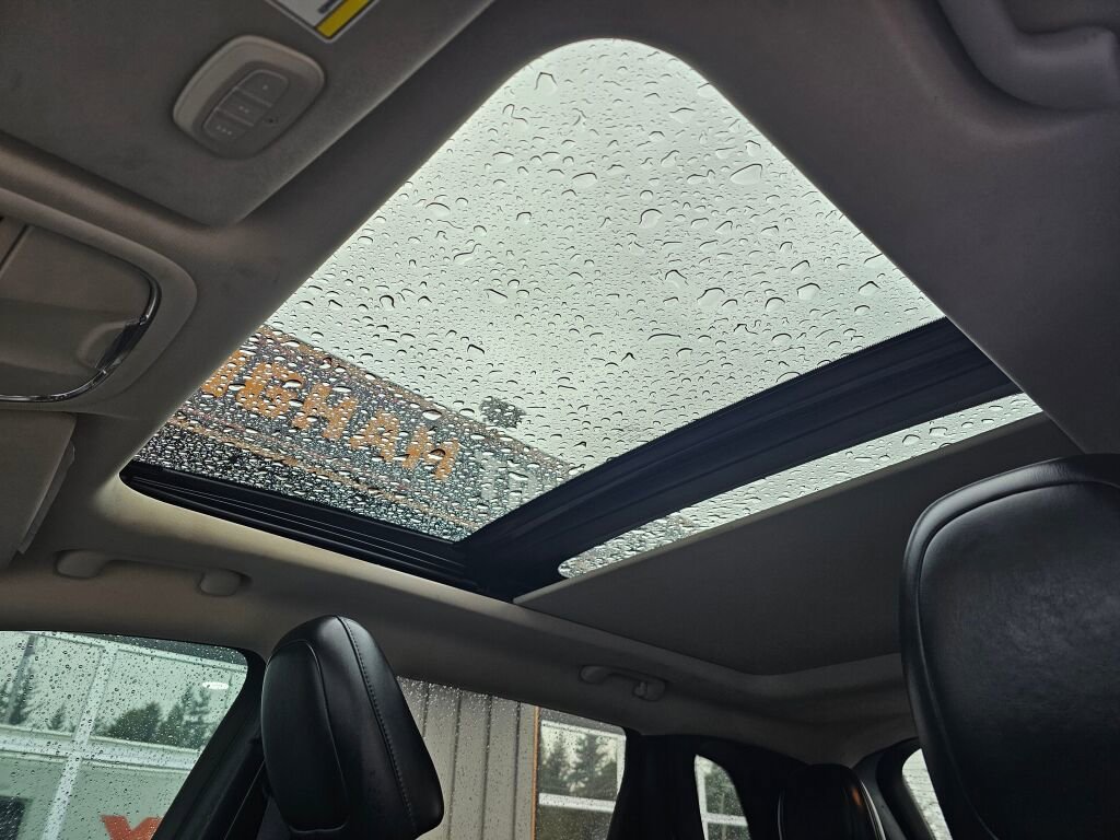 Used 2016 Jeep Cherokee Trailhawk w/ Leather Interior Group image 23