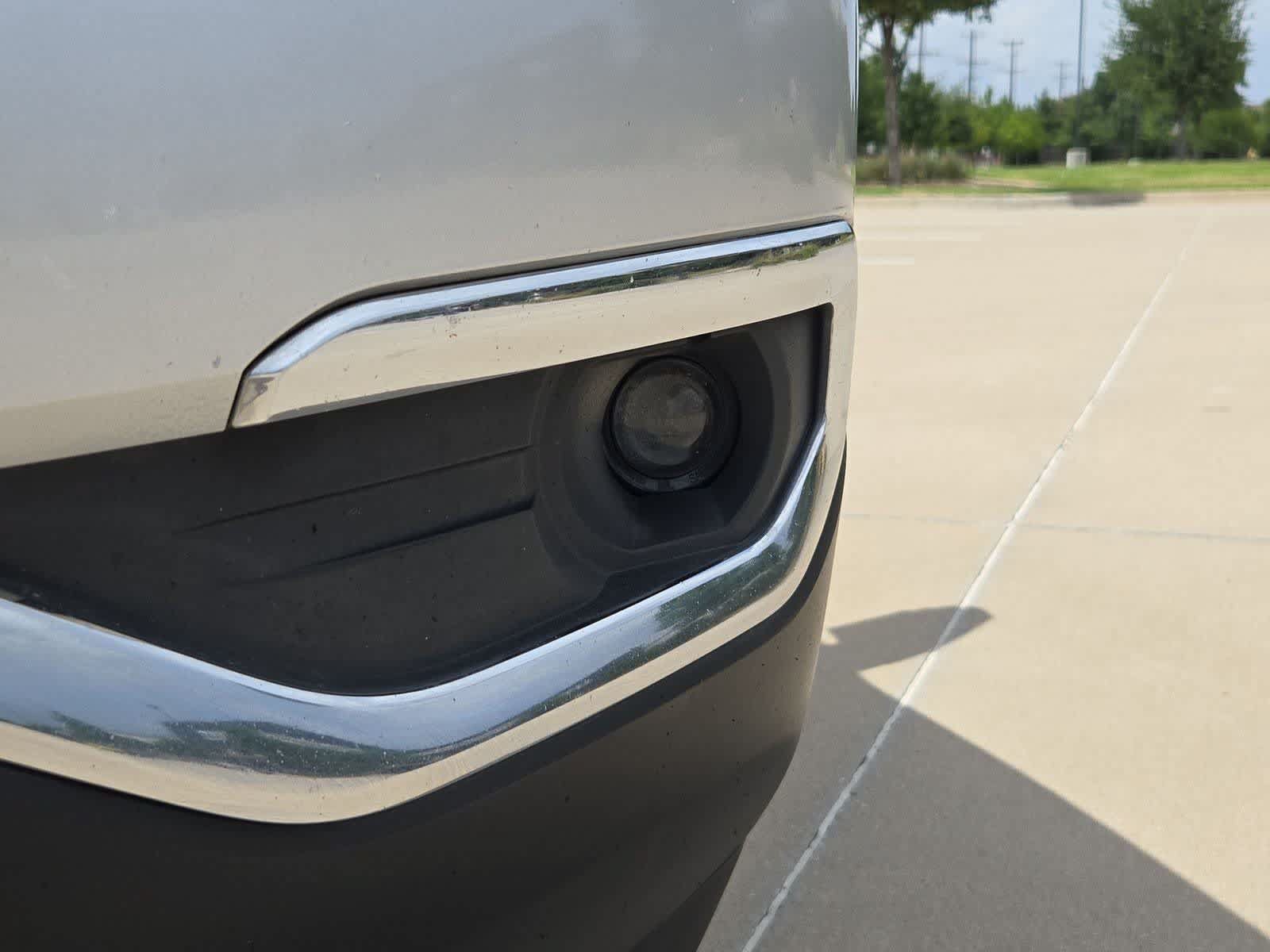 Used 2018 GMC Acadia SLT FWD image 10
