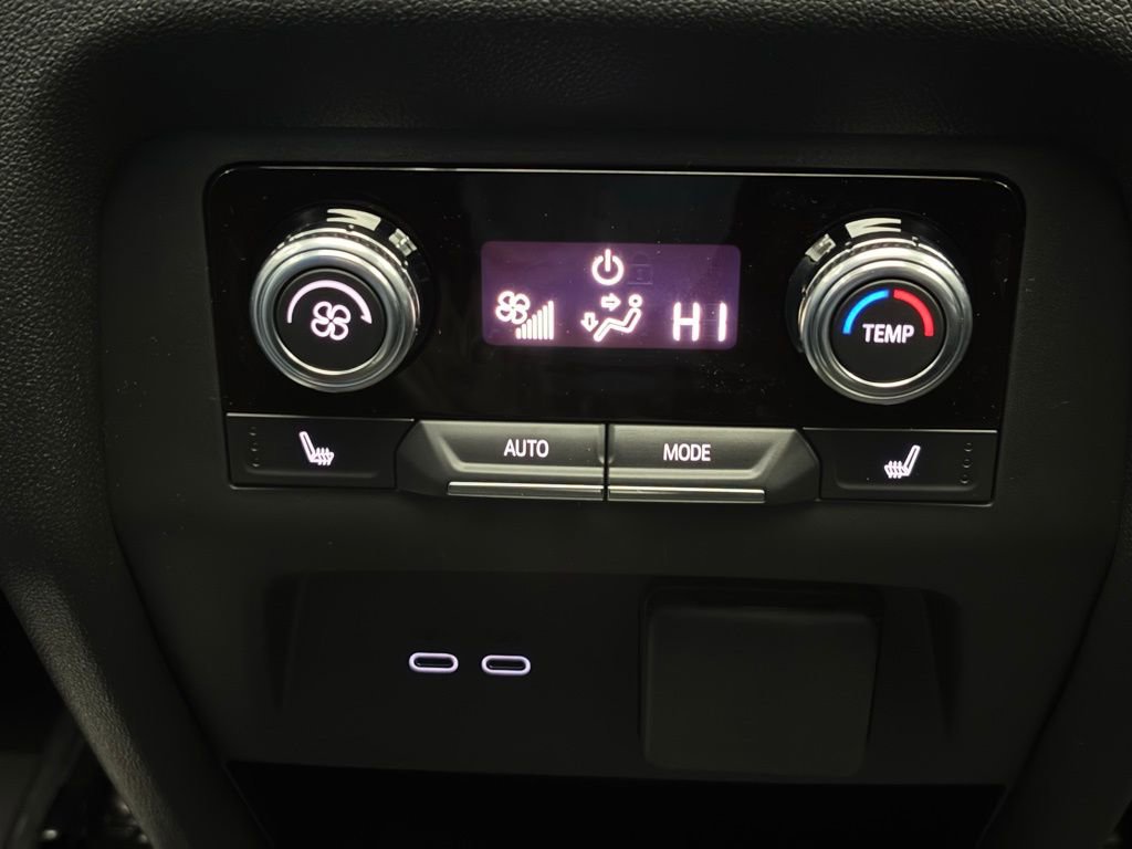 New 2026 GMC Acadia Elevation w/ Elevation Premium Package AWD/4WD image 8