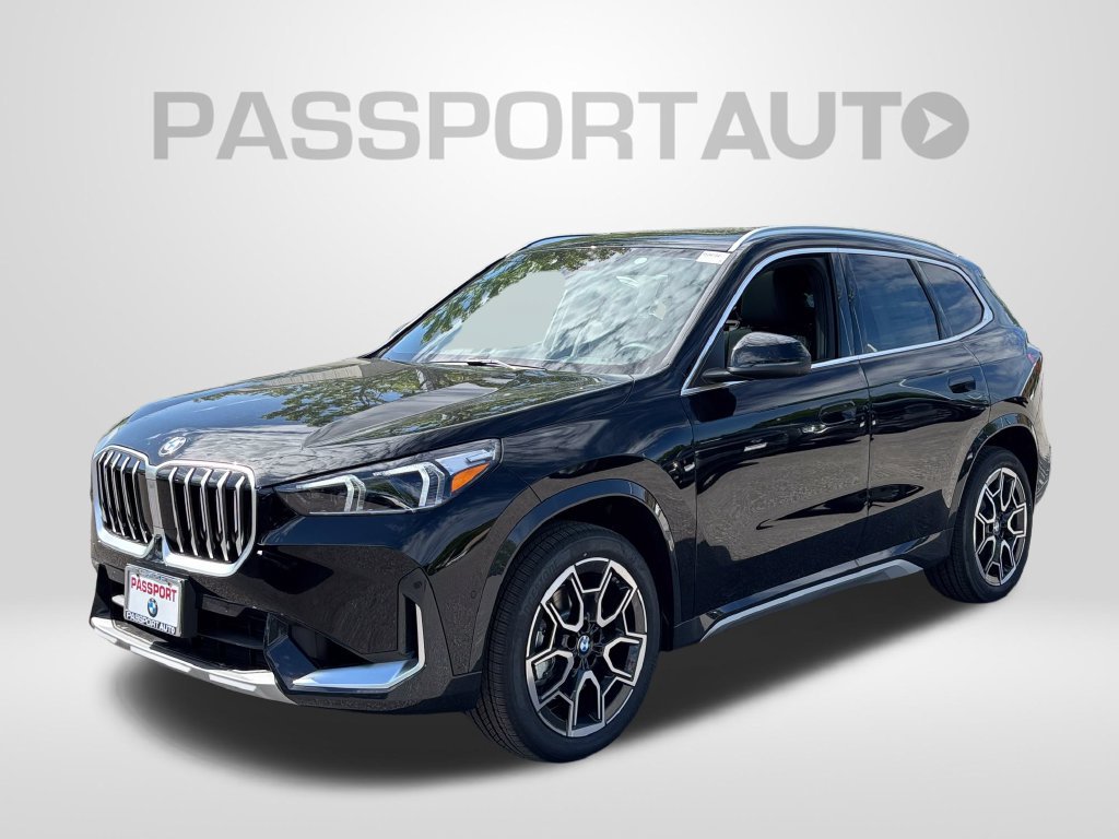 New 2026 BMW X1 xDrive28i w/ Technology Package AWD/4WD image 1