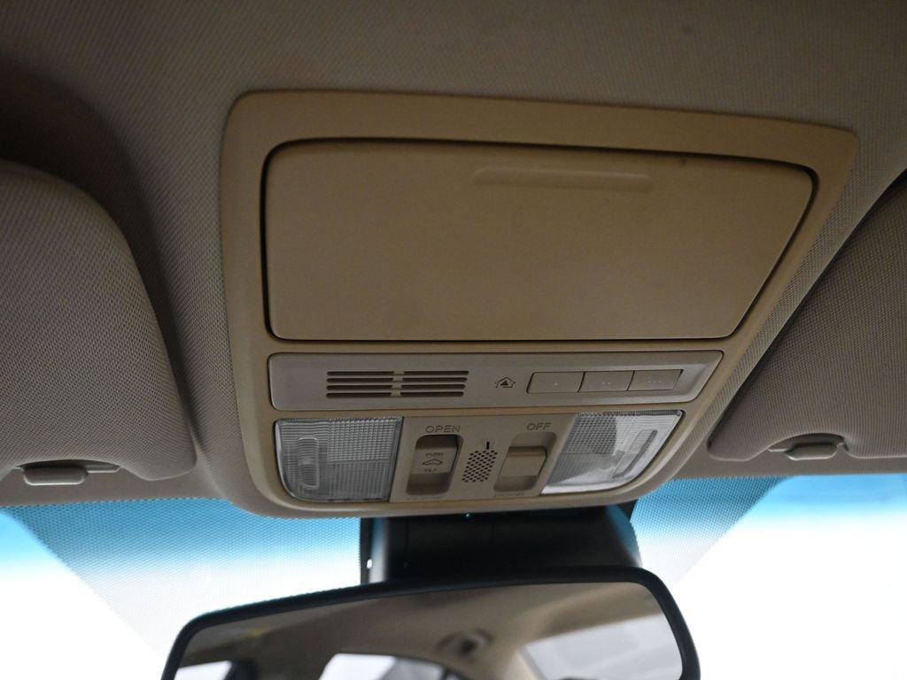 Used 2013 Honda Accord Touring image 11