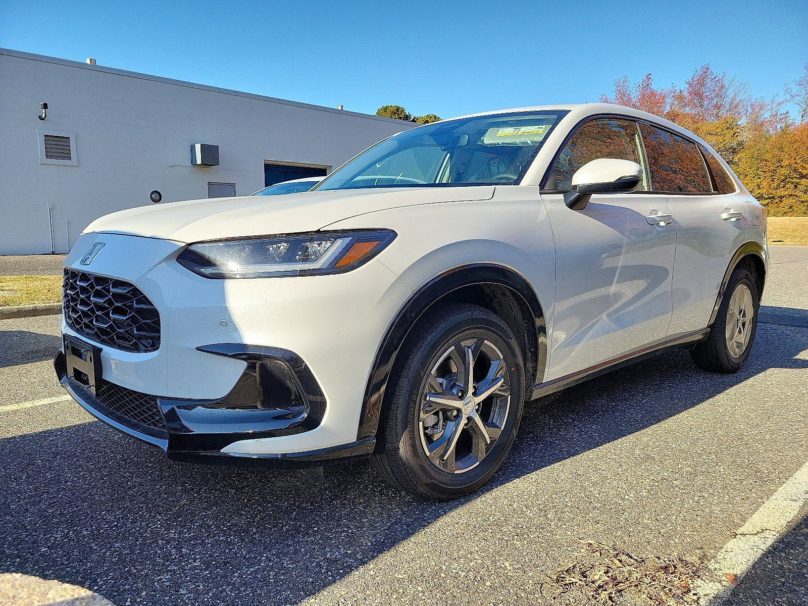 New 2024 Honda HR-V EX-L image 2