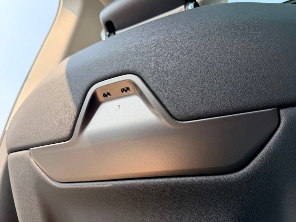 New 2026 Lincoln Nautilus Reserve AWD/4WD image 13