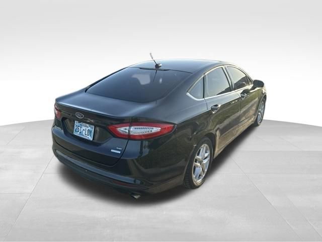 Used 2014 Ford Fusion SE FWD image 3