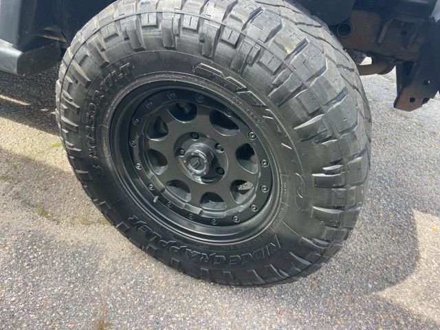 Used 2017 Jeep Wrangler Unlimited Sport image 12