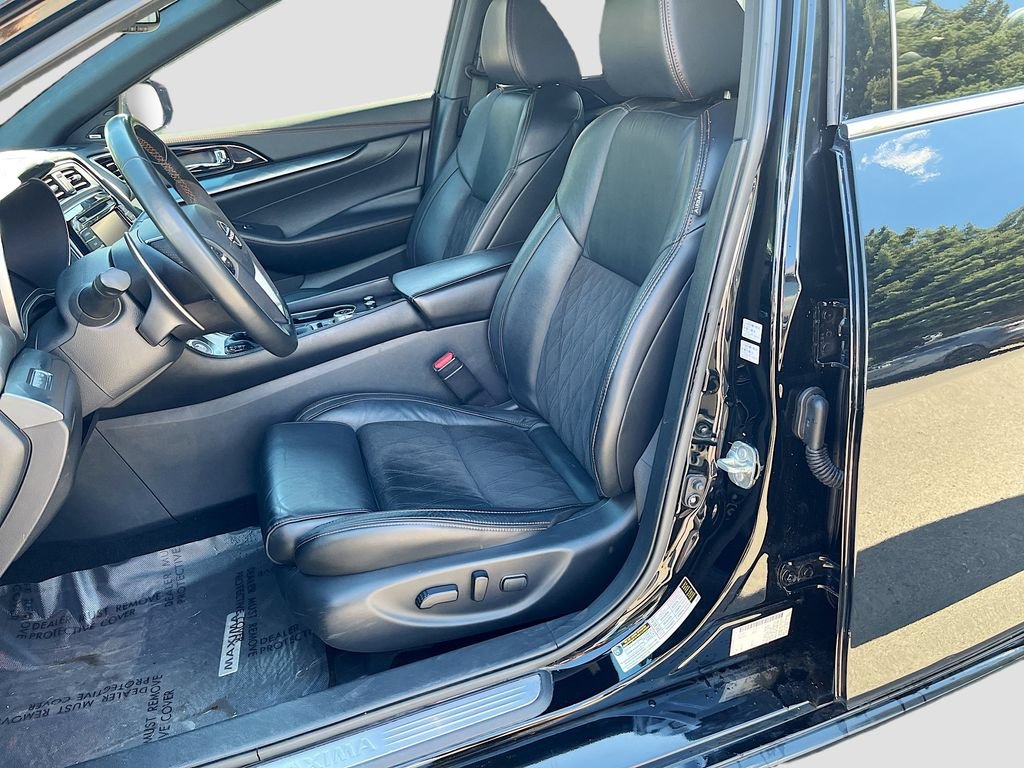 Used 2022 Nissan Maxima SR w/ Sport Mat Group FWD image 20