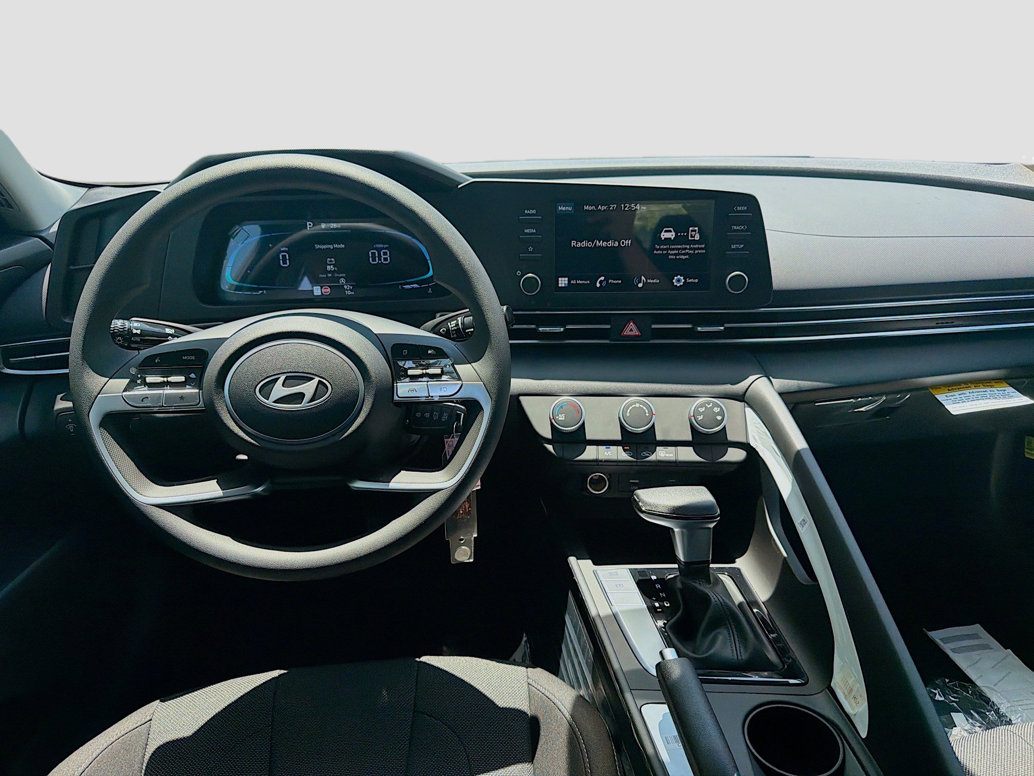 New 2026 Hyundai Elantra SE FWD image 15