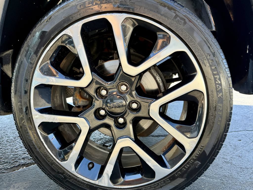 Used 2017 Jeep Compass Limited AWD/4WD image 29