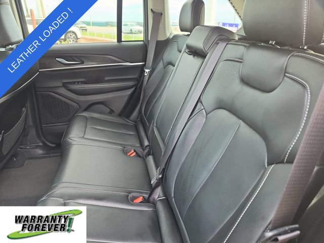 Used 2024 Jeep Grand Cherokee Limited RWD image 12