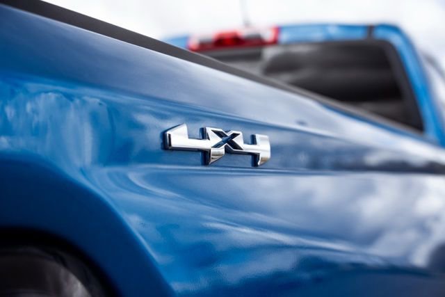 Used 2024 GMC Canyon Elevation w/ Convenience Package image 12