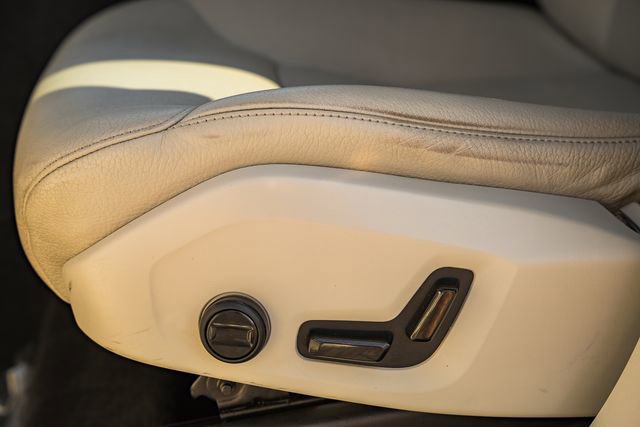 Certified 2022 Volvo XC90 T6 Momentum w/ Climate Package image 36