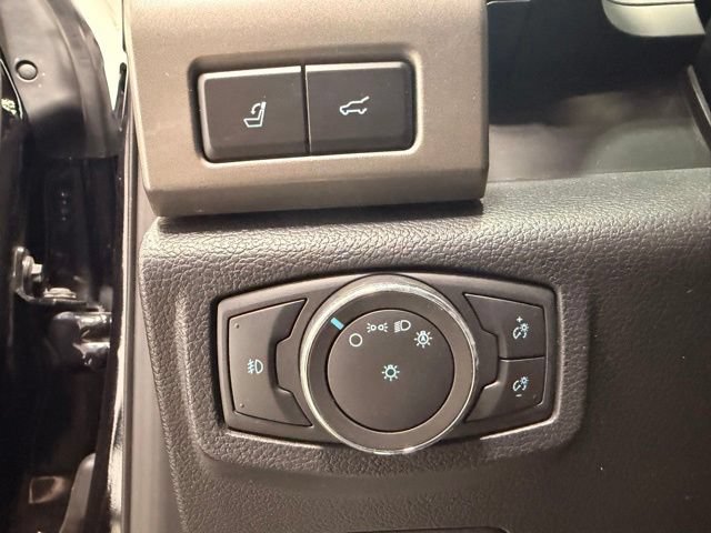 Used 2020 Ford Expedition XLT w/ Equipment Group 202A AWD/4WD image 24