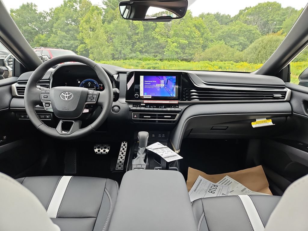 New 2026 Toyota Camry Hybrid w/ Convenience Package AWD/4WD image 4