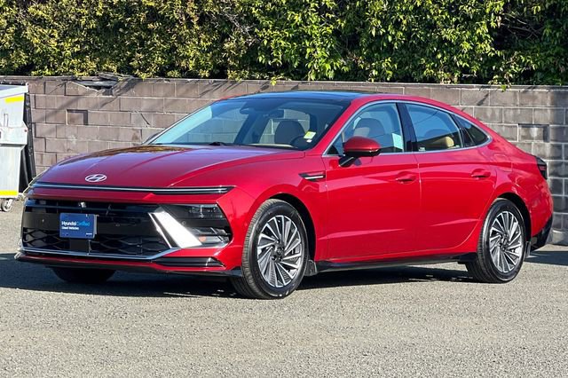 Certified 2025 Hyundai Sonata Limited image 11