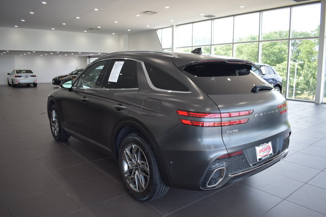 Used 2023 Genesis GV70 2.5T w/ Advanced Package AWD/4WD image 5
