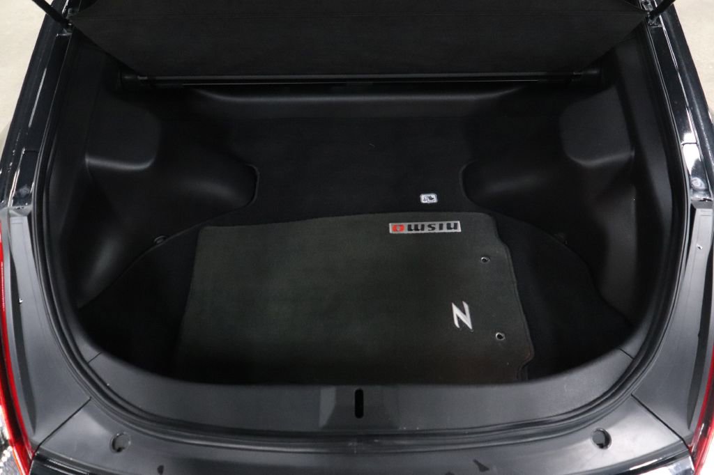 Used 2020 Nissan 370Z NISMO image 24