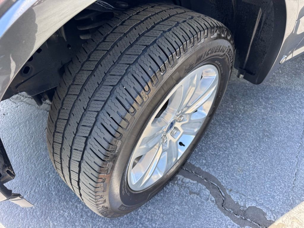 Used 2020 Ford F150 Platinum w/ Equipment Group 701A Luxury AWD/4WD image 17