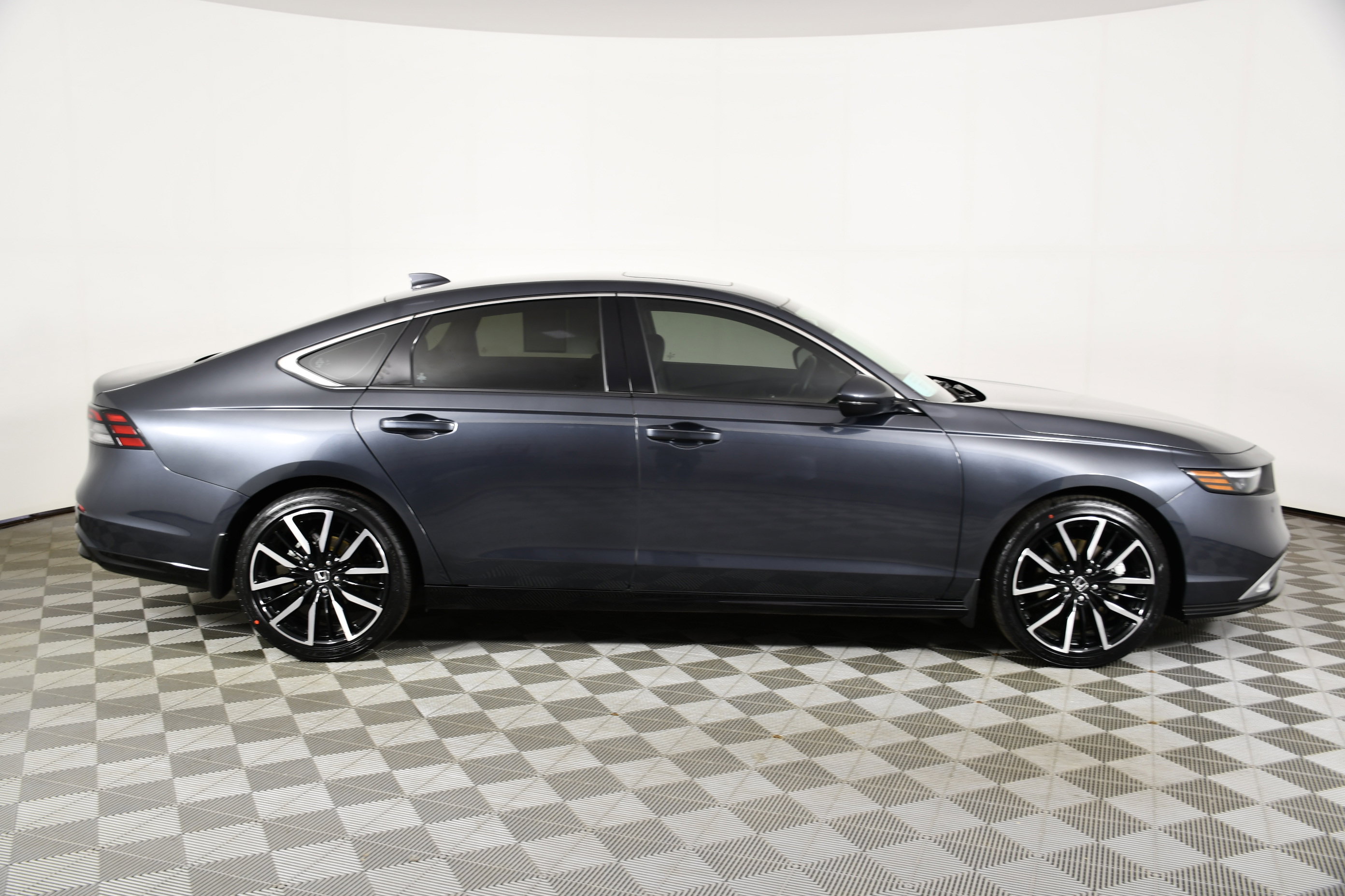Certified 2024 Honda Accord Touring image 5