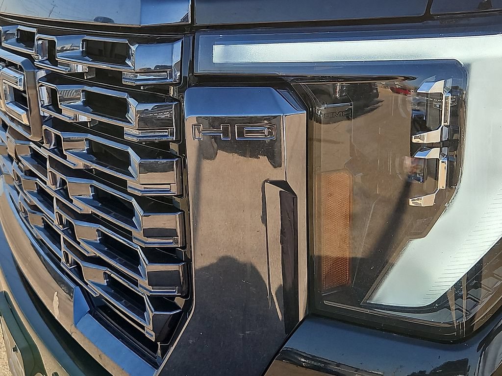 Used 2024 GMC Sierra 2500 Denali Ultimate AWD/4WD image 14