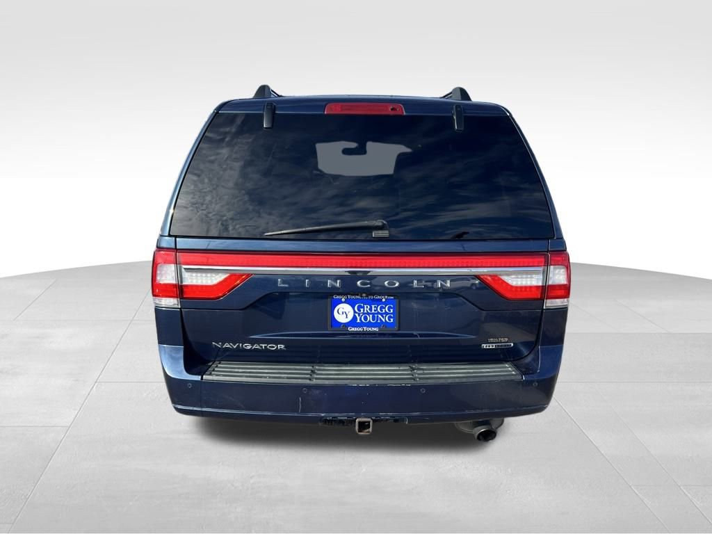 Used 2015 Lincoln Navigator 4WD image 5