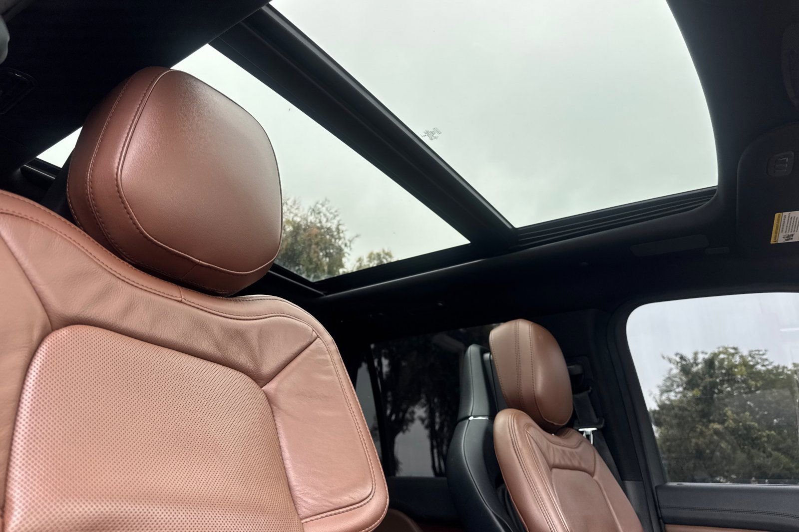 Certified 2023 Lincoln Navigator L Reserve AWD/4WD image 17