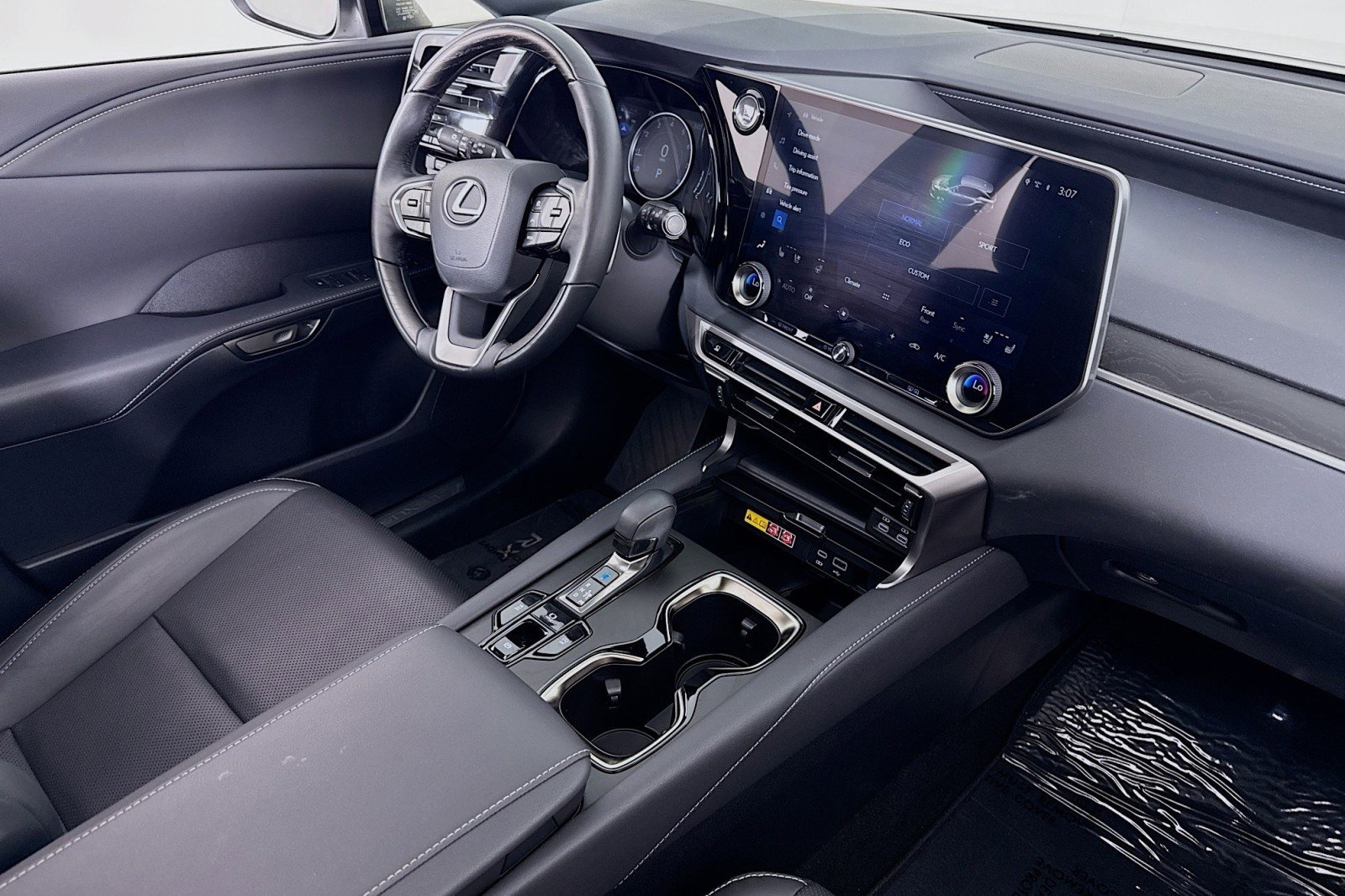 Used 2024 Lexus RX 350 Premium w/ Cold Area Package image 15