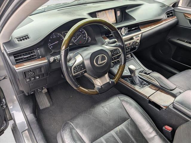 Used 2016 Lexus ES 350 w/ Luxury Package w/Wood Trim FWD image 10