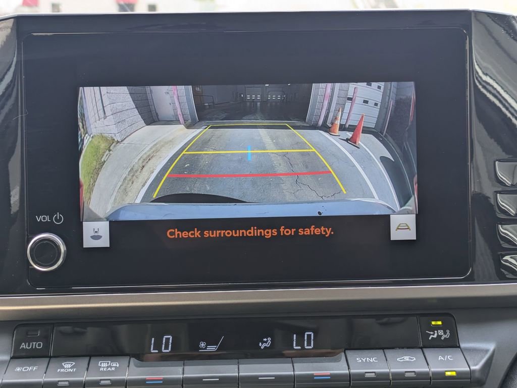 Used 2025 Toyota Camry LE image 20